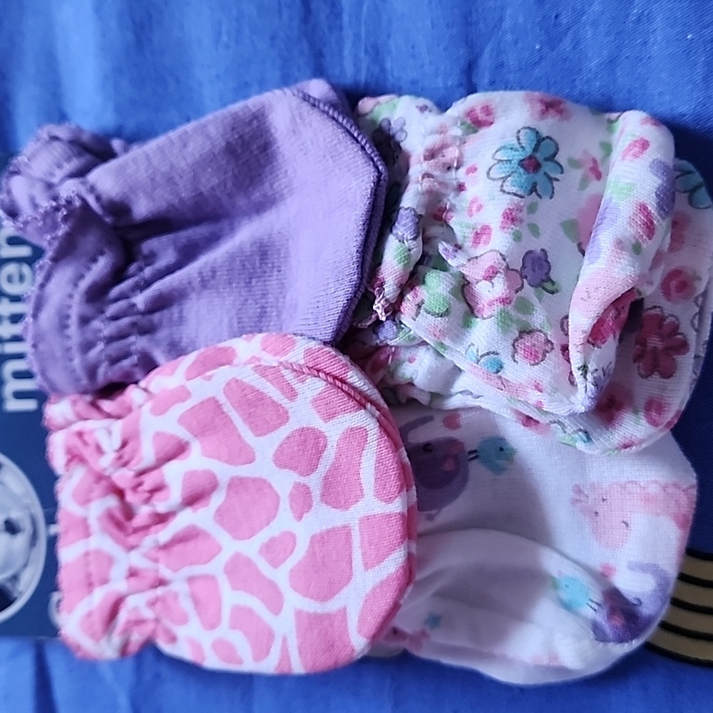 Baby's Bundle - Picture 3 of 4